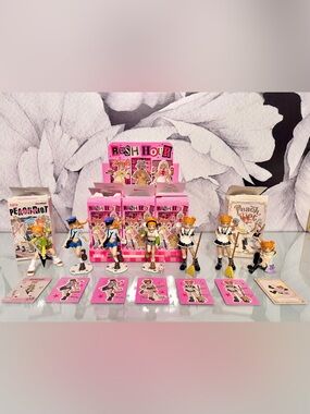 Pop Mart Peach Riot Blind Box w/ Rush Hour Display Box-Gigi